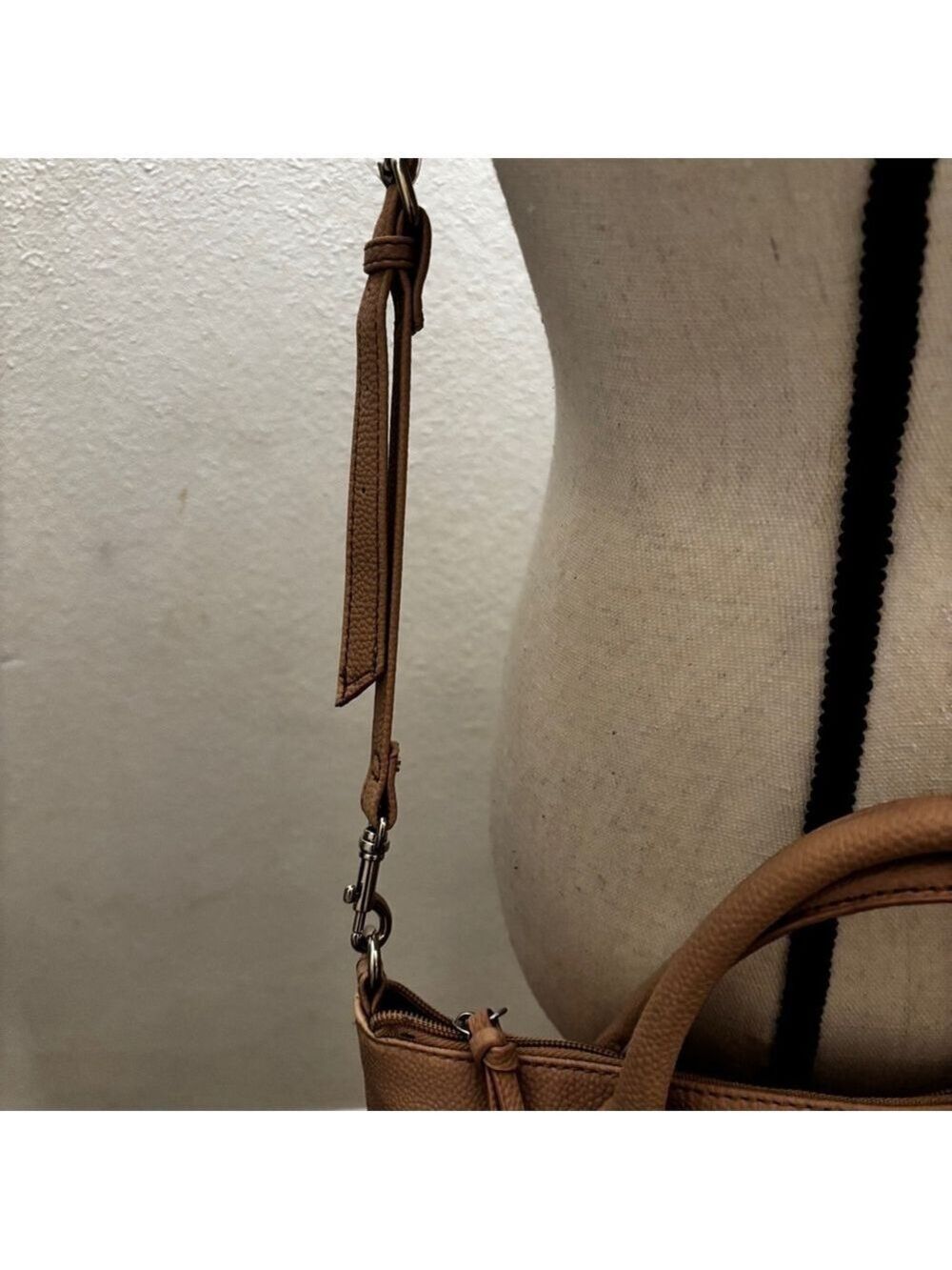 Nine West Tan Beige Crossbody Purse Handbag - Picture 7 of 16